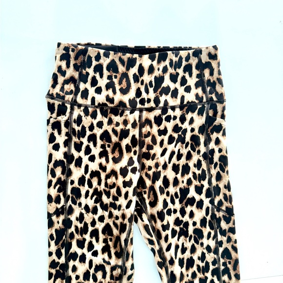 Victoria’s Secret Leopard Workout Leggings - Picture 3 of 5